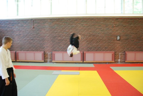 Tauon aikana Jussi Loponen kokeili sokuten-nenchua, ja hyvin näytti lentävän!